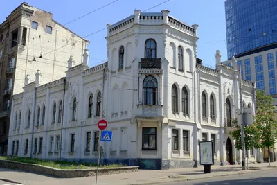 Старый Киев: 5 исторических зданий, которые еще можно спасти