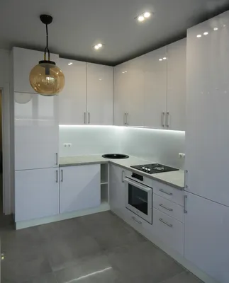 Белая кухня с подсветкой и встроенным холодильником купить в Брянске |  «Гора Матрасов»
