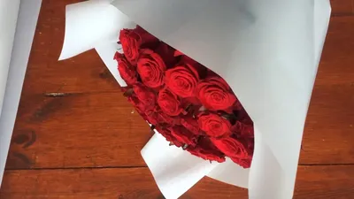 Оригинальная упаковка роз в кальку/пленку | ArtHolidays - YouTube