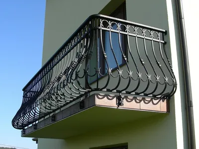 Балконные ограждения из металла фото
