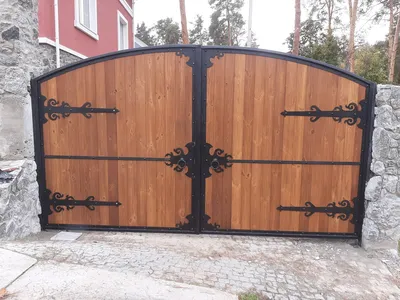 Распашные ворота, откатные ворота с элементами ковки с электроприводами  (автоматическое открывание), цена — Prom.ua (ID#586212250)