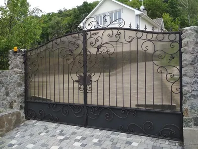 Распашные кованые ворота на заказ в Киеве | Арт Бастион