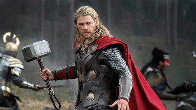 Обои портрет, костюм, актер, боке, Крис Хемсворт, Chris Hemsworth картинки  на рабочий стол, раздел мужчины - скачать