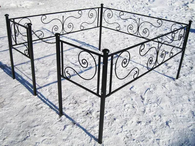 Кованые ограды на могилу купить в Москве по доступным ценам