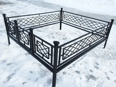 Кованая ограда на могилу «Решетка» купить в Москве: цена, фото,  характеристики