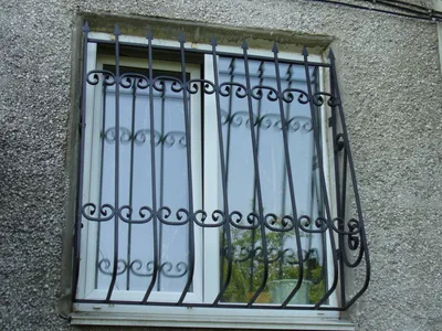 Кованные решетки на окна в Калининграде - цена от производителя, монтаж