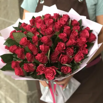 Малиновая Кенийская роза (51 роза), Flowers \u0026 Gifts Elektrostal, buy at a  price of 3960 RUB, Mono Bouquets on Florenciya with delivery | Flowwow