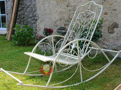 Кованая кресло качалка работа дизайнера от Кузнец Клин