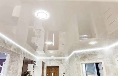 Натяжной потолок ПВХ в гостиной – белый глянец, 23 м2