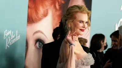 Nicole Kidman Looks So Different With This Strawberry Blonde Pixie Cut |  Glamour