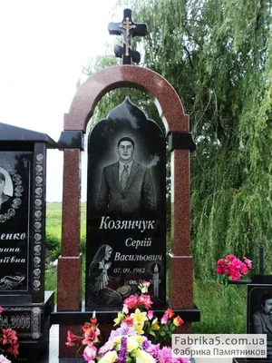 Памятники из красного гранита: Лезниковский, фото, цены | Фабрика Памятников
