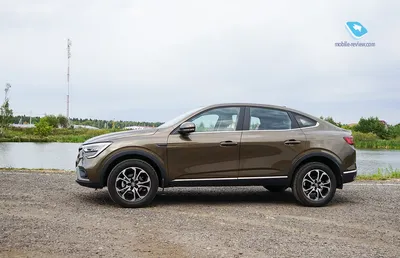 Mobile-review.com Тест Renault Arkana. Кросс-купе за миллион