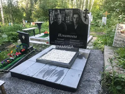 Заказать памятник на могилу в Томске | Доступная цена, профессиональная  установка