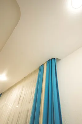 Как сделать скрытый карниз для штор при натяжном потолке
