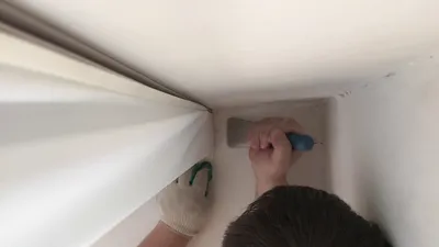 Как сделать скрытую гардину на натяжном потолке!!! - YouTube