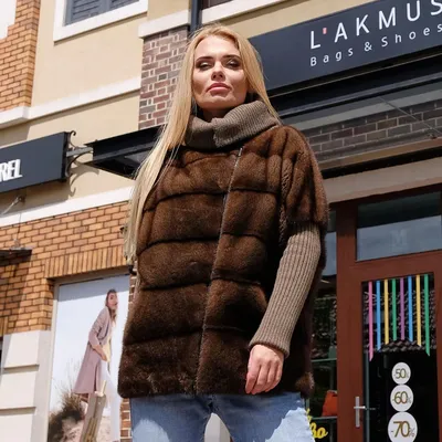 EtnaFurs (шубы,жилеты,парки) в Instagram: «Шуба-автоледи с вязаными  рукавами и воротом. Аукционная норка цвет brawn. ——————————… | Fashion, Fur  coat, Clothes design