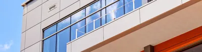 Навесные вентилируемые фасады из алюминиевых композитных панелей -  «Специалист»
