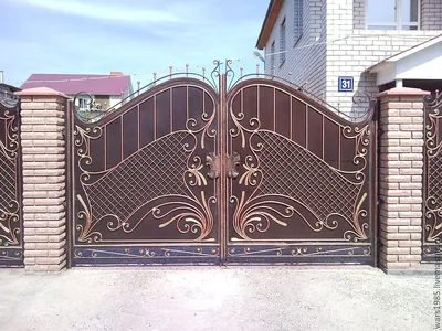 Кованые ворота, распашные, откатные из металла в Симферополе