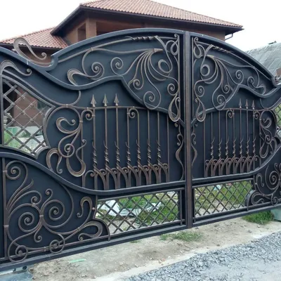 ᐈ Кованые ворота с металлическим листом