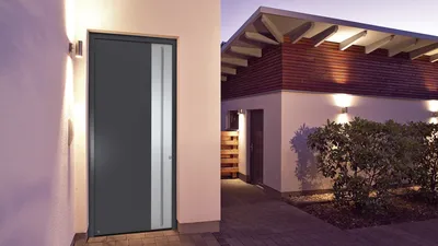 Входные алюминиевые двери Hörmann. Двери высотой до потолка для более  респектабельного входа в дом