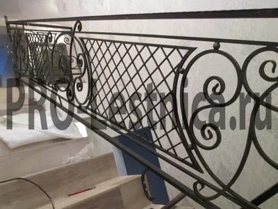 Кованые перила для лестницы в частный дом