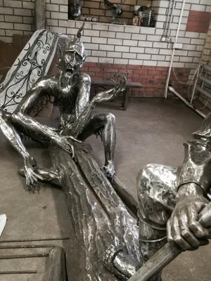 Кованые скульптуры в Казани