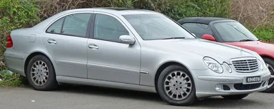 Mercedes-Benz W211 — Вікіпедія