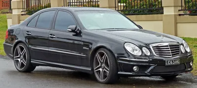 Врождённое “косоглазие” и другие патологии: покупаем Mercedes-Benz E-klasse  W211 за 500 тысяч