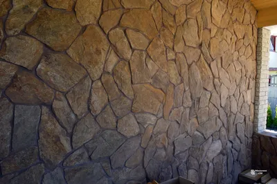 Облицовка цоколя камнем разного размера » Облицовочные работы гранитом,  мрамором, природным камнем в СПб
