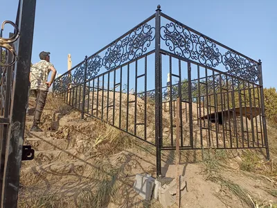 Мусульманские оградки на могилу ,Алматы. (id 95805664)