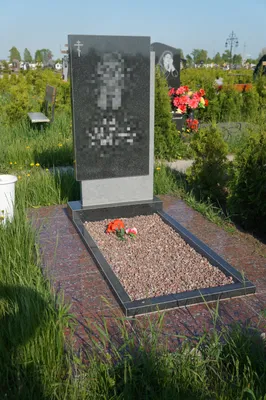 Облицовка могил в Москве - недорогая отделка захоронений плиткой