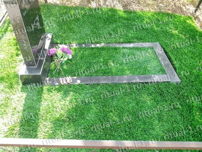 Укладка газона на могилу — газонная трава на кладбище в Москве