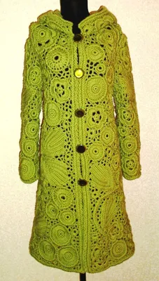 Вязаное пальто - ирландское кружево \"Спелая оливка\" – купить в  интернет-магазине HobbyPortal.ru с доставкой