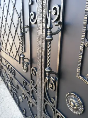 Заказать кованые ворота и калитки в Казани по доступным ценам