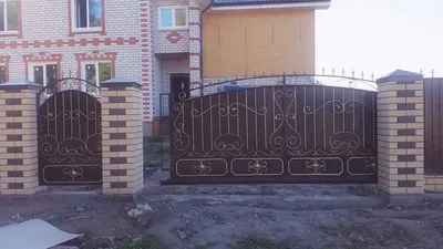 Кованые ворота с калиткой на заказ в Киеве | Арт Бастион