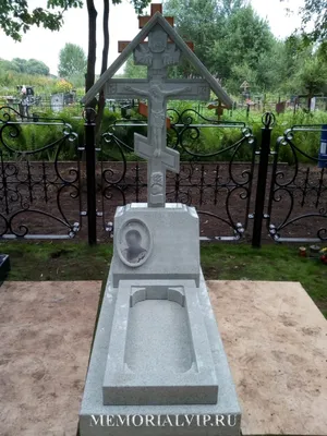 Памятник в виде креста на могилу | Купить в гранитной мастерской -  Мемориалвип