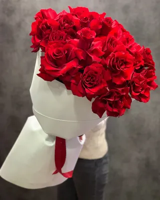 Большие РОЗЫ в упаковке | Розы, Красные розы, Цветы