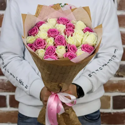 Купить Розы. Букет из 29 розы (50см) Белые , розовые с доставкой по Москве