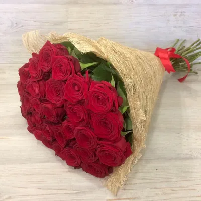 Букет из 29 красных роз (70см)» – купить в Братске с доставкой -  интернет-магазин Crocus