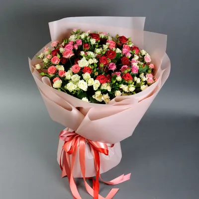 Букет микс из 29 роз спрей - доставка цветов в Киеве | Камелия