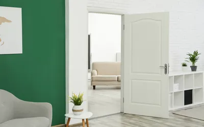 Белые двери в интерьере: идеи, фото, советы дизайнера