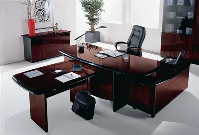 Какой стол лучше купить в офис?