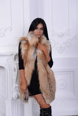 Жилетка из меха лисы : продажа, цена в Киеве. Женские меховые жилеты от  \"LuxuryFurs\" - 765933451