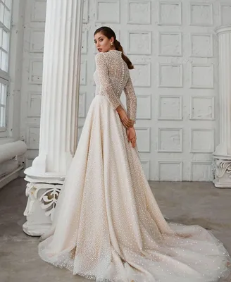 Закрытое блестящее свадебное платье с рукавами купить в Москве
