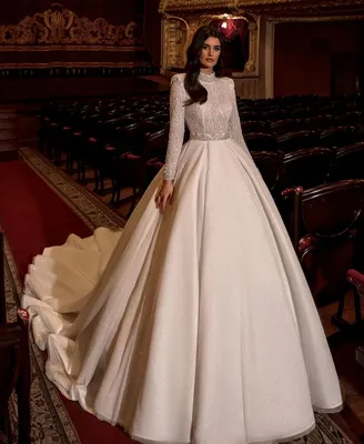 Закрытое свадебное платье с рукавами купить в Москве