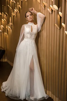 Купить открытое свадебное платье в СПб - свадебный салон Bbride