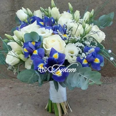 Купить Букет невесты из ирисов и роз С080 в Смоленске - ЕвроБукет  -Круглосуточная доставка цветов и букетов В Смоленске