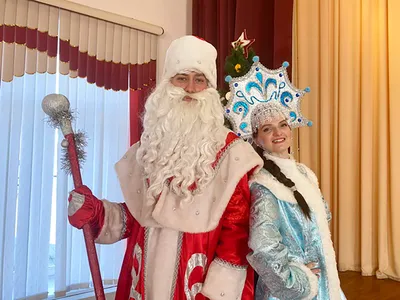 Слуцкие Дед Мороз и Снегурочка вышли в финал областного конкурса