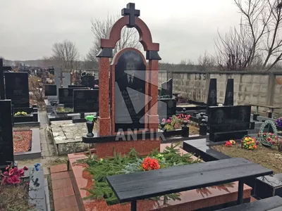 Купить цветник на могилу: каталог, фото, цены в Украине от «Антик»