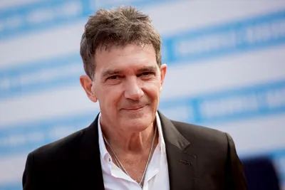 Antonio Banderas reveals he has coronavirus on 60th birthday | Antonio  Banderas | The Guardian